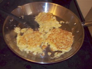 Potato pancakes 5 potato pancakes in pan