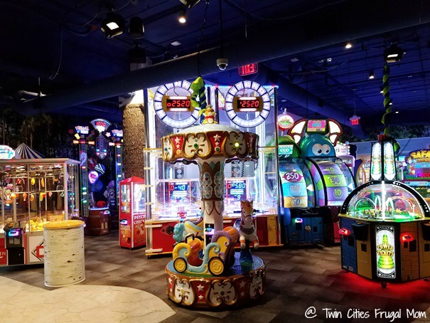 Games area at Great Wolf Lodge Bloomington