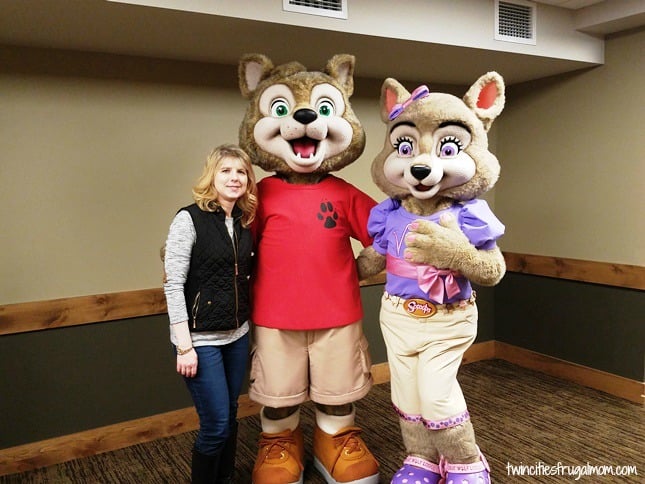 Great Wolf Lodge Bloomington Characters