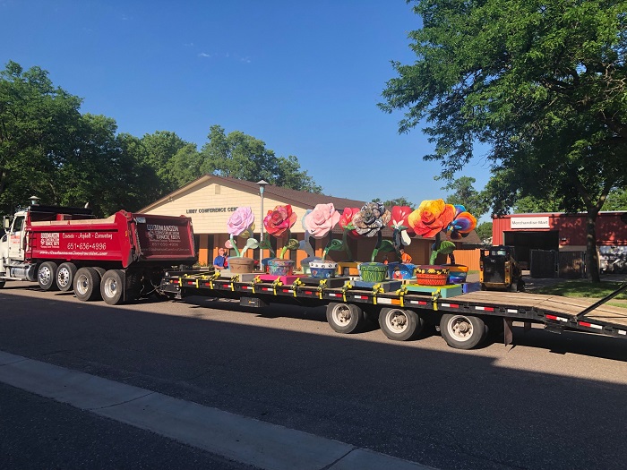 Roseville in Bloom truck