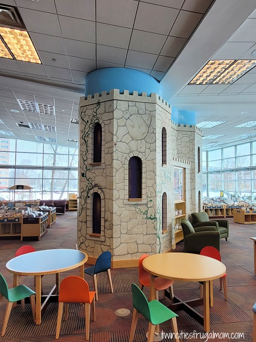 brookdale library castle chairs