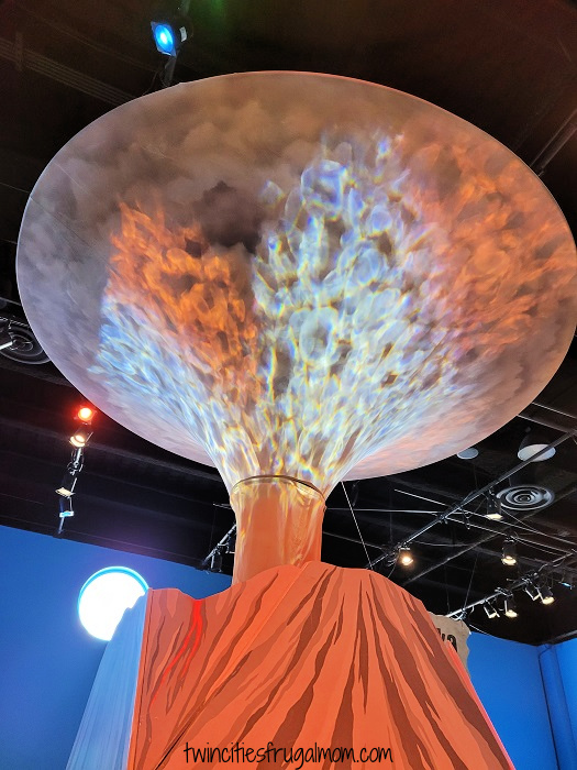 MCM Dinosaurs Volcano