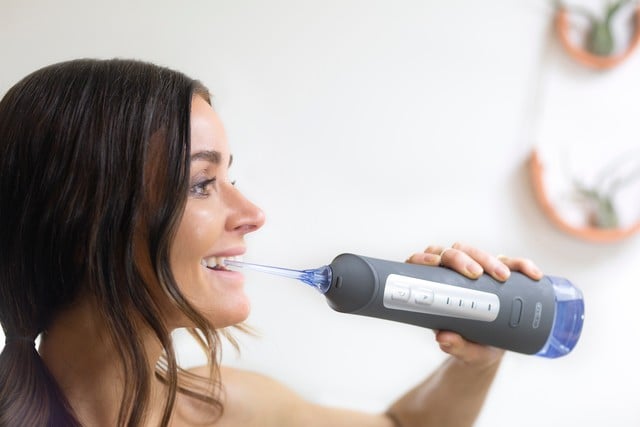 cariPRO water flosser