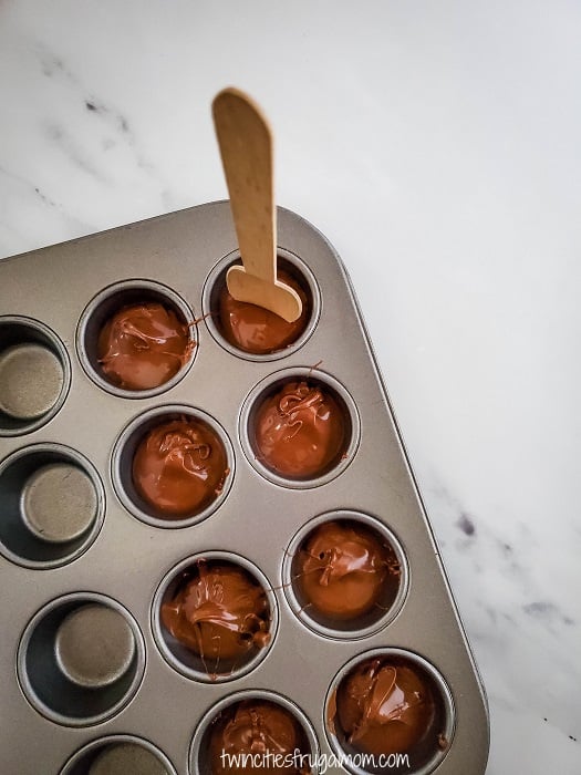 peppermint marshmallow cocoa spoons chocolate pan