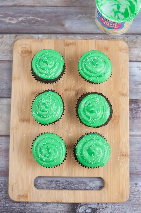 encanto cupcakes frosted