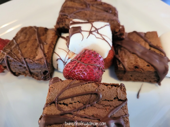 valleyfair strawberry brownie