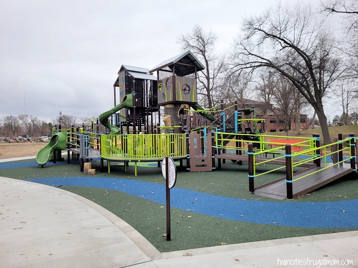 shoreview commons playground treehouse