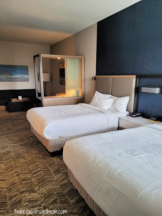springhill suites topeka room