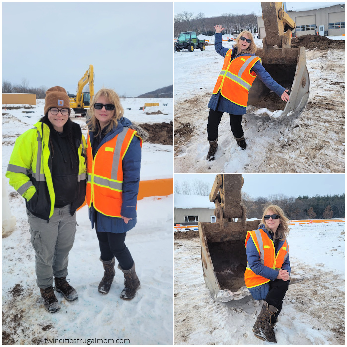 extreme sandbox excavator poses