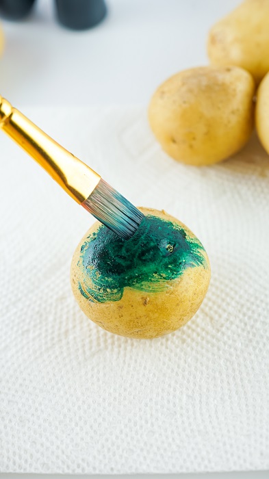 painting potato