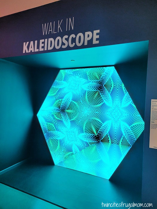 museum of illusions walk in kaleidoscope