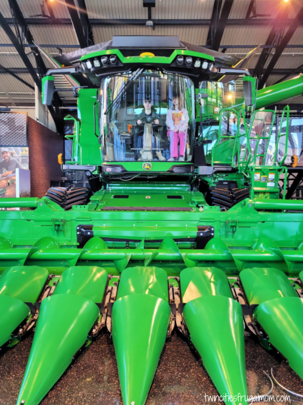 john deere pavilion machine