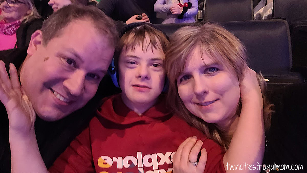 disney on ice magic in the stars smiles
