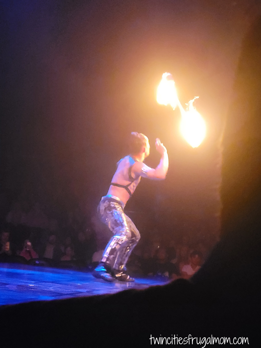 Cirque Bazzar Fire