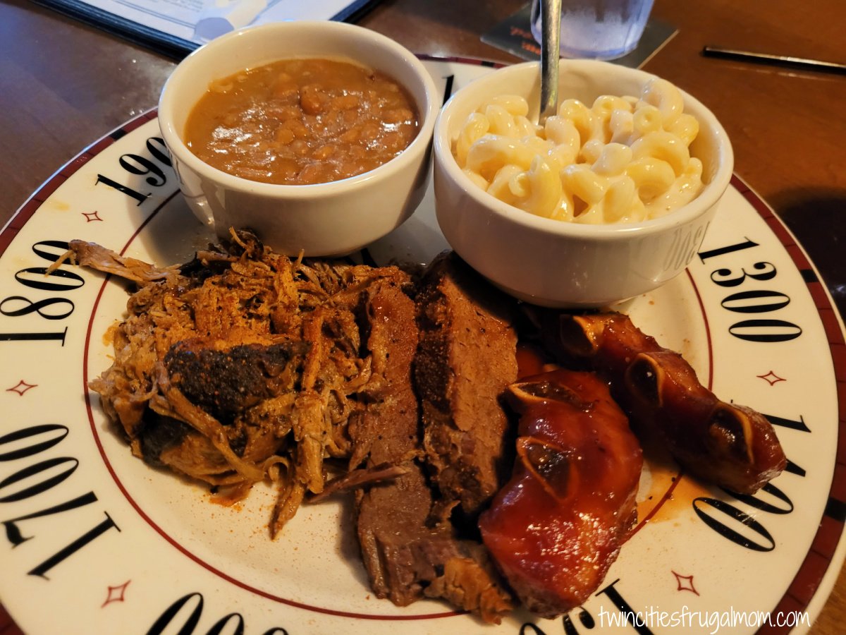 Linders Smoked Combo Plate