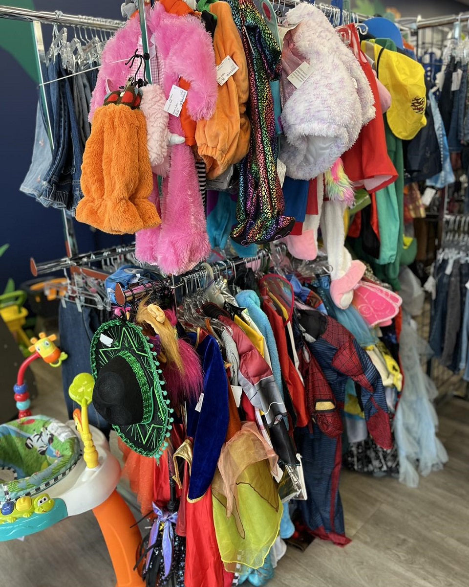 Eco Chico Costumes