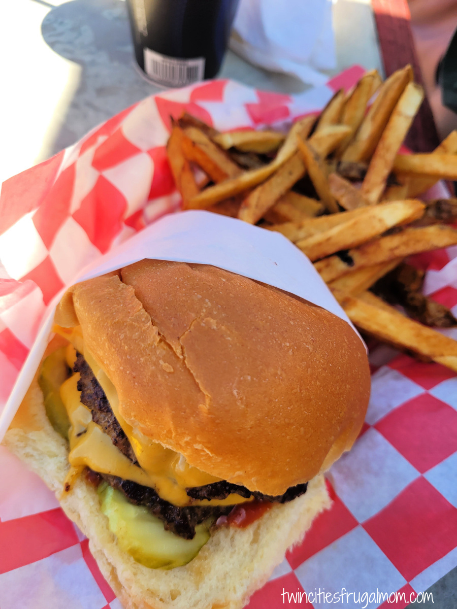 Milltown Diner burger