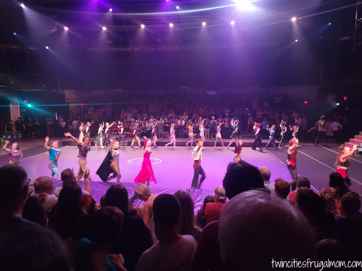 Circus Juventas Lumiere applause
