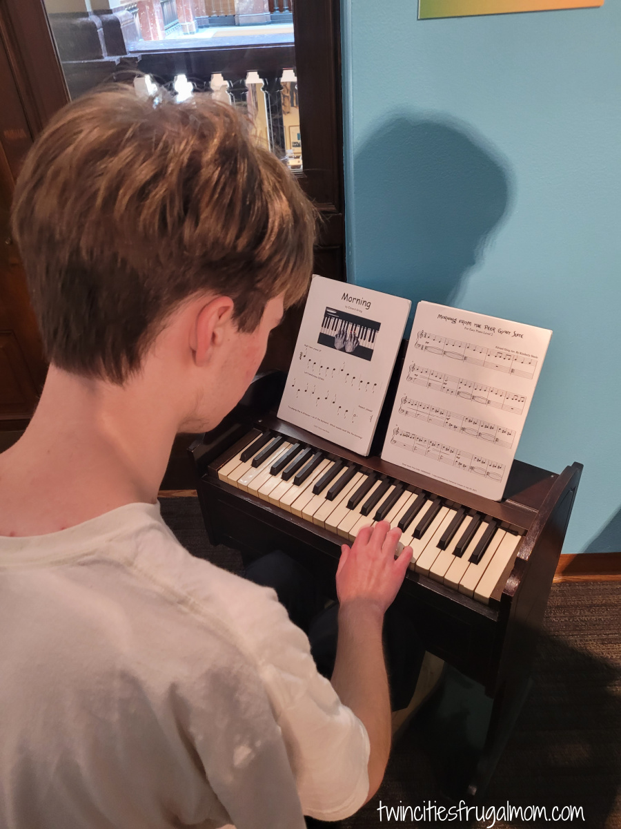 Schubert Music Museum Mini Organ