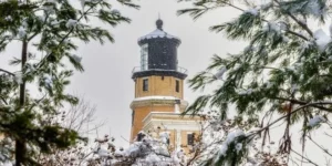 split rock lighthouse winter