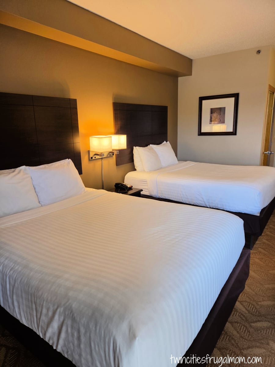 Cobblestone Inn room Lake View