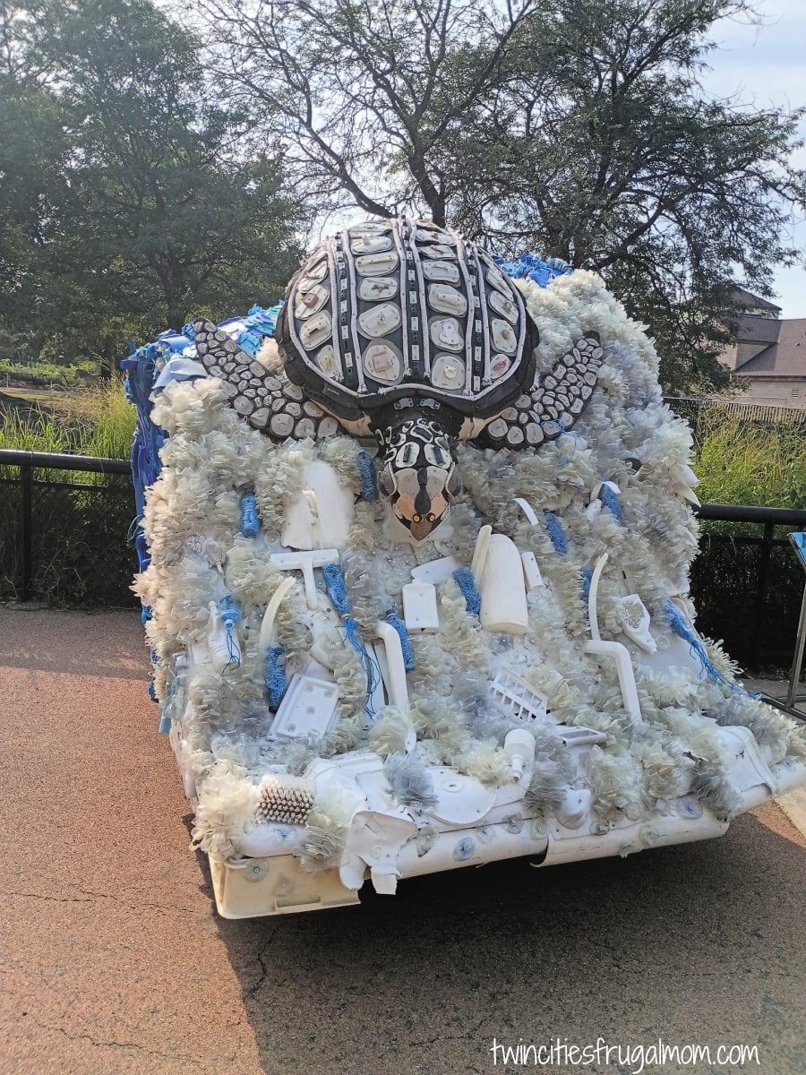 Como Zoo recycled sea turtle