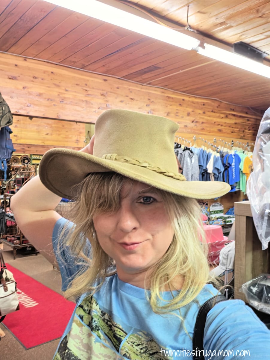 Medora hat