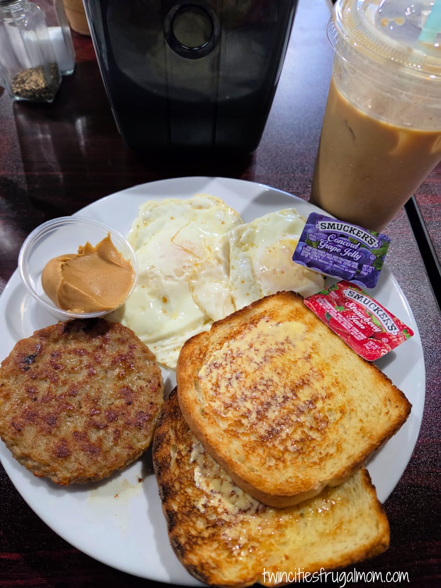 Puras Brewtique breakfast