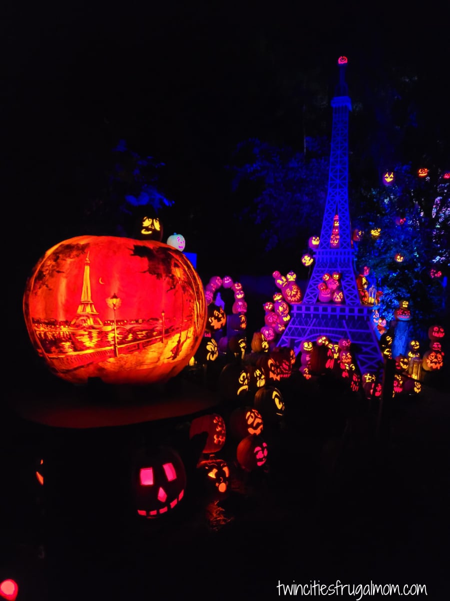 Jack o Lantern MN Zoo Eiffel Tower